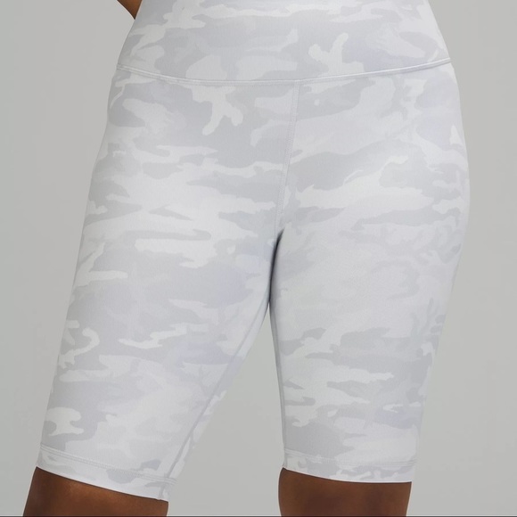 Lululemon Wunder Under 10” Biker Shorts - Picture 3 of 9